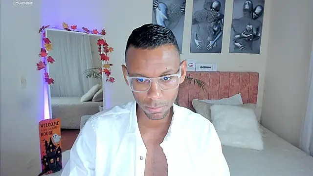 Snapshot of KingEdward_ chatting on October 24, 2025, 10:22 am KingEdward online show from October 24, 2025, 10:22 am
