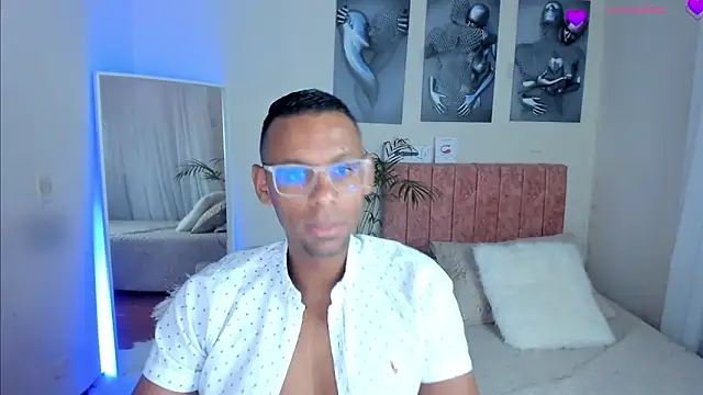 Snapshot of KingEdward_ chatting on November 11, 2025, 11:10 am KingEdward online show from November 11, 2025, 11:10 am