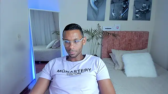 Snapshot of KingEdward_ chatting on November 21, 2025, 2:10 am KingEdward online show from November 21, 2025, 2:10 am