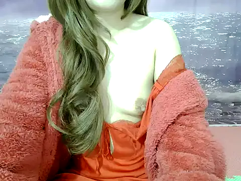 SuhyoCii online show from December 3, 2025, 3:21 pm