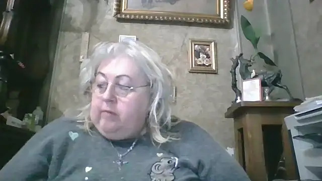 Snapshot of Lala-Love56 chatting on November 18, 2025, 6:45 pm Lala-Love56 online show from November 18, 2025, 6:45 pm