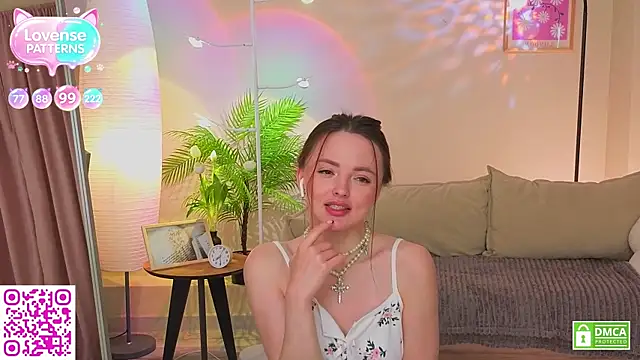 OliviaKis  online show from May 26, 2026, 7:15 am