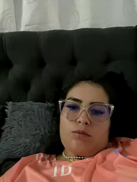 Snapshot of amberbakee chatting on November 2, 2025, 1:30 am amberbakee online show from November 2, 2025, 1:30 am