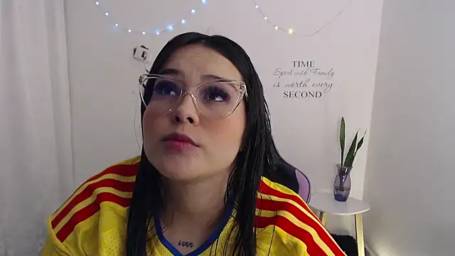 Snapshot of amberbakee chatting on July 7, 2026, 3:27 pm amberbakee online show from July 7, 2026, 3:27 pm