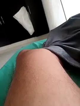 Snapshot of alejos81 chatting on October 18, 2025, 1:12 pm alejos81 online show from October 18, 2025, 1:12 pm