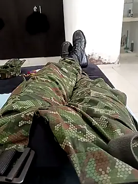 Snapshot of alejos81 chatting on December 18, 2025, 3:40 pm alejos81 online show from December 18, 2025, 3:40 pm