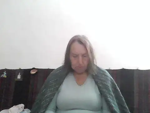 Snapshot of AnnaLive570 chatting on May 12, 2026, 4:53 am AnnaLive570 online show from May 12, 2026, 4:53 am