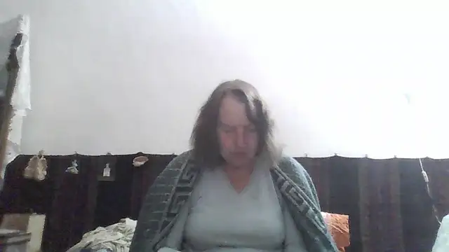 Snapshot of AnnaLive570 chatting on May 18, 2026, 1:35 am AnnaLive570 online show from May 18, 2026, 1:35 am