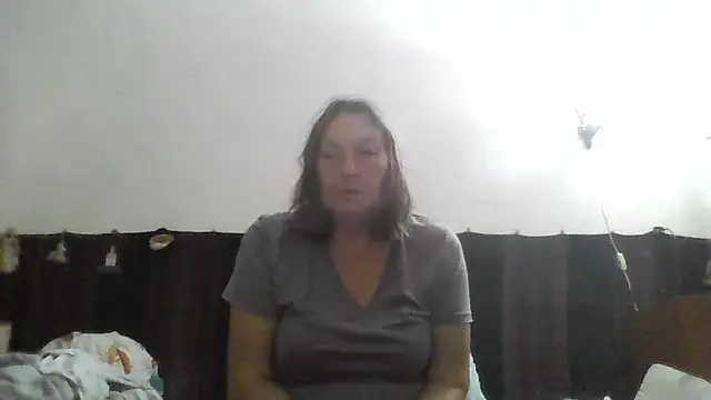 Snapshot of AnnaLive570 chatting on July 6, 2026, 3:25 am AnnaLive570 online show from July 6, 2026, 3:25 am