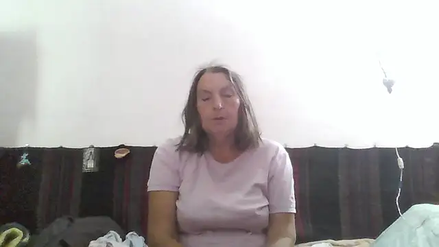 Snapshot of AnnaLive570 chatting on August 1, 2026, 12:37 pm AnnaLive570 online show from August 1, 2026, 12:37 pm