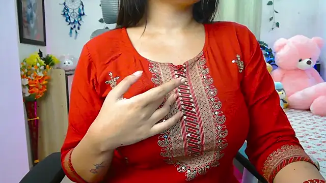 Snapshot of WildDimpi_0 chatting on May 7, 2026, 6:02 pm WildDimpi 0 online show from May 7, 2026, 6:02 pm
