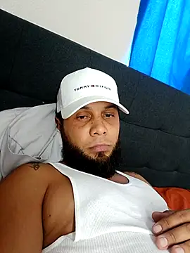 addiel21 online show from September 8, 2025, 10:53 pm