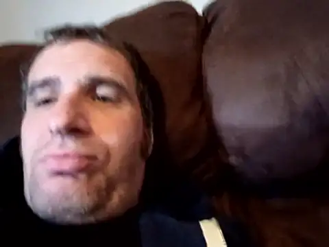 Snapshot of Gain2in1 chatting on November 3, 2025, 2:07 pm Gain2in1 online show from November 3, 2025, 2:07 pm