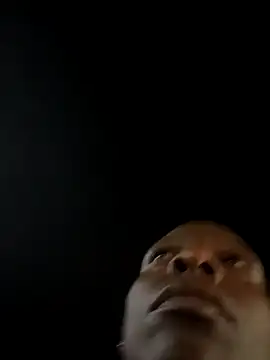 littyleesh1 online show from November 6, 2025, 11:04 pm