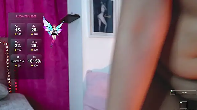 charlottekiss99 online show from September 12, 2025, 2:28 pm