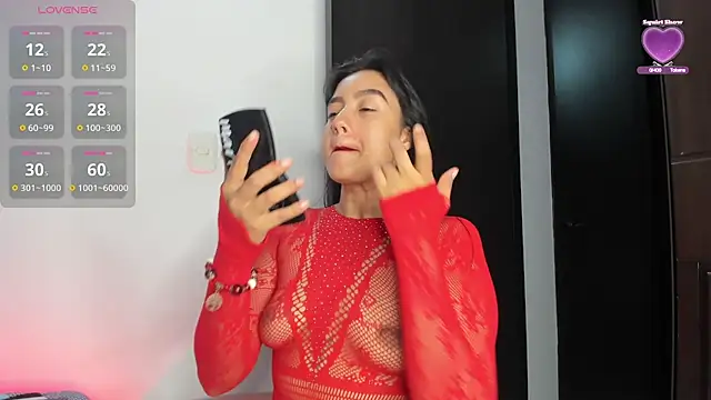 charlottekiss99 online show from May 21, 2026, 1:51 pm