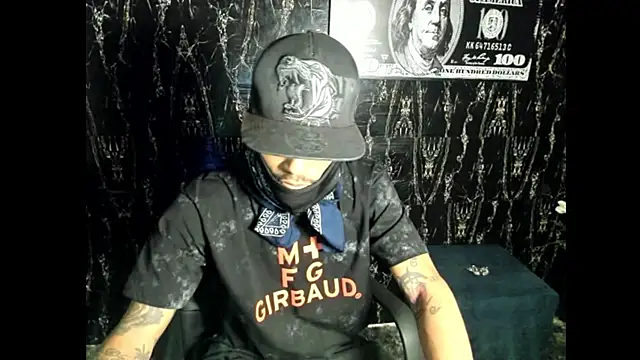 Snapshot of carl_jhonson821 chatting on November 25, 2025, 9:20 am carl jhonson821 online show from November 25, 2025, 9:20 am