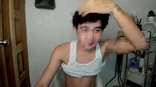 Snapshot of NautyBoyBrazeen_143 chatting on November 19, 2025, 4:51 pm NautyBoyBrazeen 143 online show from November 19, 2025, 4:51 pm