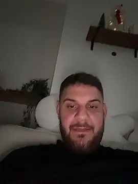 Snapshot of Fabiowe@xh chatting on December 15, 2025, 2:21 pm Fabiowexh online show from December 15, 2025, 2:21 pm