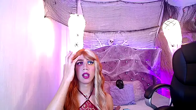 Snapshot of Eva_Walker_ chatting on October 28, 2025, 10:56 pm Eva Walker online show from October 28, 2025, 10:56 pm