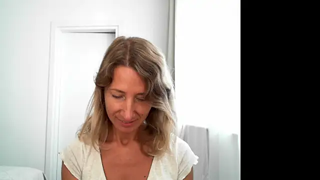 Snapshot of Paevoa chatting on September 29, 2025, 8:08 am Paevoa online show from September 29, 2025, 8:08 am