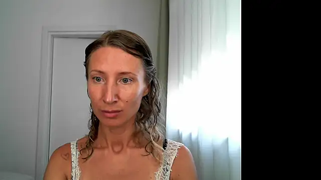 Snapshot of Paevoa chatting on October 2, 2025, 8:43 am Paevoa online show from October 2, 2025, 8:43 am