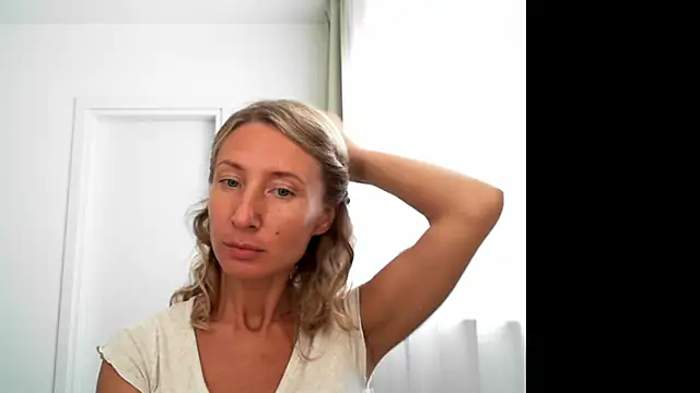 Snapshot of Paevoa chatting on October 8, 2025, 8:45 am Paevoa online show from October 8, 2025, 8:45 am