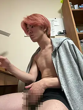 gagsjj online show from April 30, 2026, 3:29 pm