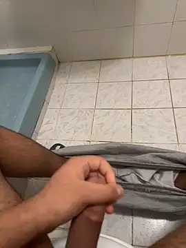 Snapshot of SEX_TANRISII chatting on December 18, 2025, 9:32 pm SEX TANRISII online show from December 18, 2025, 9:32 pm