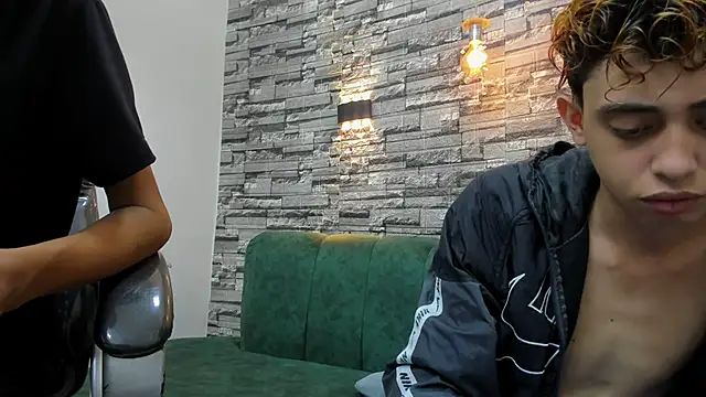 Snapshot of PoisonGuys chatting on September 11, 2025, 5:40 am PoisonGuys online show from September 11, 2025, 5:40 am