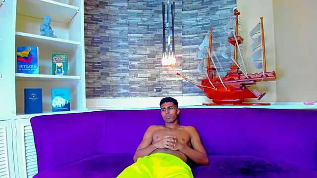 Snapshot of PoisonGuys chatting on October 6, 2025, 7:11 pm PoisonGuys online show from October 6, 2025, 7:11 pm