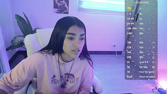Snapshot of amarasilk_ chatting on June 25, 2026, 7:18 pm amarasilk online show from June 25, 2026, 7:18 pm