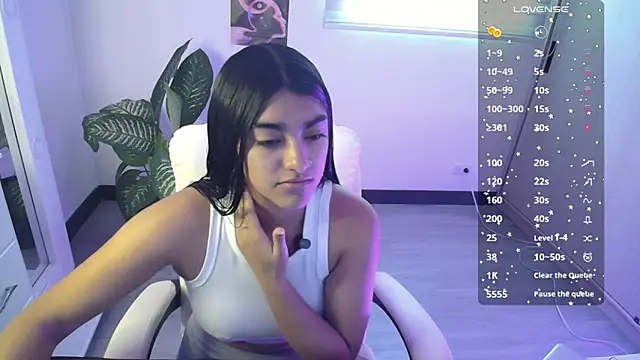Snapshot of amarasilk_ chatting on July 15, 2026, 10:15 pm amarasilk online show from July 15, 2026, 10:15 pm