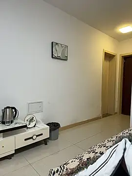 Fengbaby-555 online show from December 21, 2025, 12:56 pm