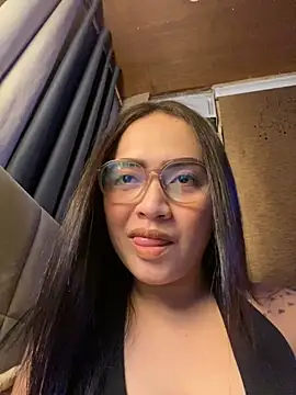 Snapshot of yourdevilsweettsx chatting on November 4, 2025, 3:22 pm yourdevilsweettsx online show from November 4, 2025, 3:22 pm