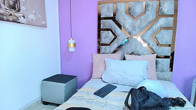 Electra Gosselin online show from October 24, 2025, 1:18 pm