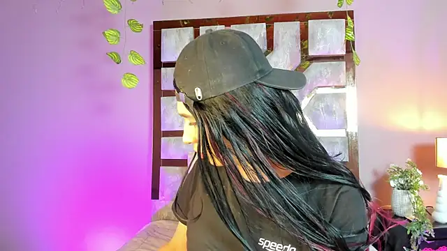 Electra Gosselin online show from April 29, 2026, 12:16 am