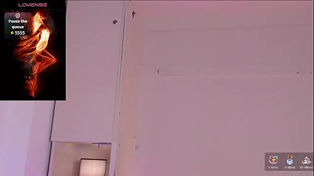 Snapshot of BrianaTaylorr chatting on November 15, 2025, 8:27 pm BrianaTaylorr online show from November 15, 2025, 8:27 pm