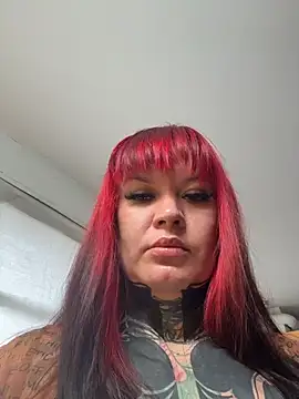 Sabien DeMonia online show from December 16, 2025, 11:48 am