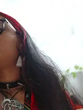 carolinerue online show from January 7, 2026, 7:05 pm