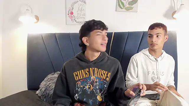 maicol cum23 online show from February 25, 2026, 8:18 pm