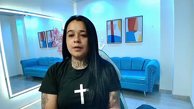 Snapshot of Black_roseee chatting on October 18, 2025, 4:15 am Black roseee online show from October 18, 2025, 4:15 am