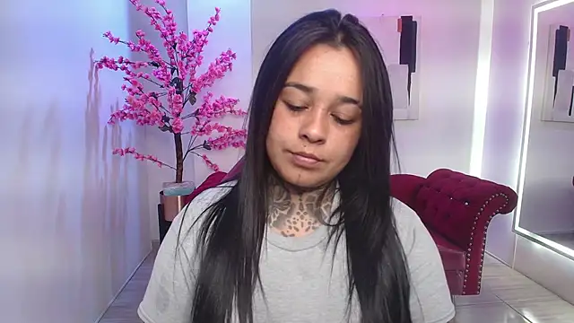 Snapshot of Black_roseee chatting on November 26, 2025, 3:51 am Black roseee online show from November 26, 2025, 3:51 am