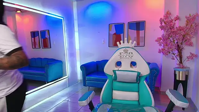 Black roseee online show from June 4, 2026, 3:34 am