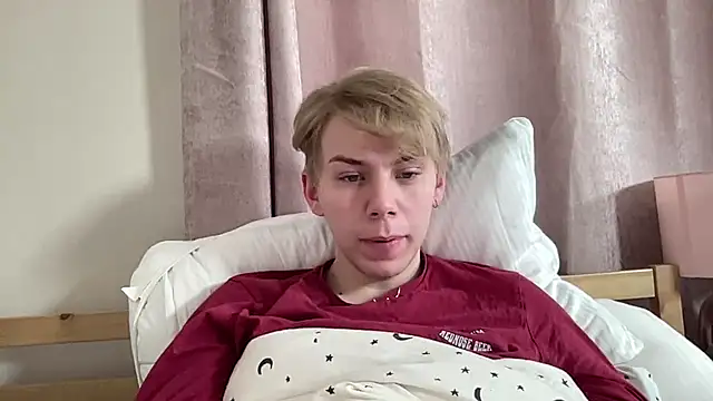 Snapshot of scottishtwink01 chatting on September 28, 2025, 12:43 pm scottishtwink01 online show from September 28, 2025, 12:43 pm