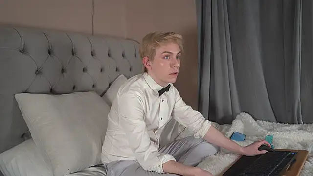 Snapshot of scottishtwink01 chatting on February 22, 2026, 11:03 pm scottishtwink01 online show from February 22, 2026, 11:03 pm