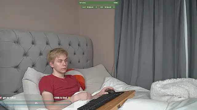 Snapshot of scottishtwink01 chatting on March 10, 2026, 11:10 pm scottishtwink01 online show from March 10, 2026, 11:10 pm