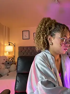 OxanaFedorova1- online show from February 23, 2026, 7:22 pm