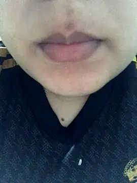 luzmelzinha online show from September 9, 2025, 9:36 pm