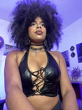 Snapshot of Raven_luv chatting on May 15, 2026, 8:49 pm Raven luv online show from May 15, 2026, 8:49 pm